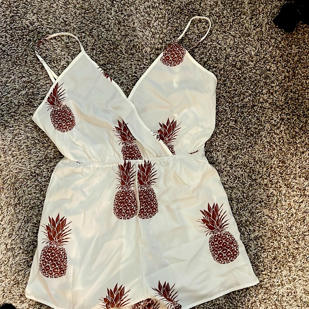 Romper - Picture 2 of 2